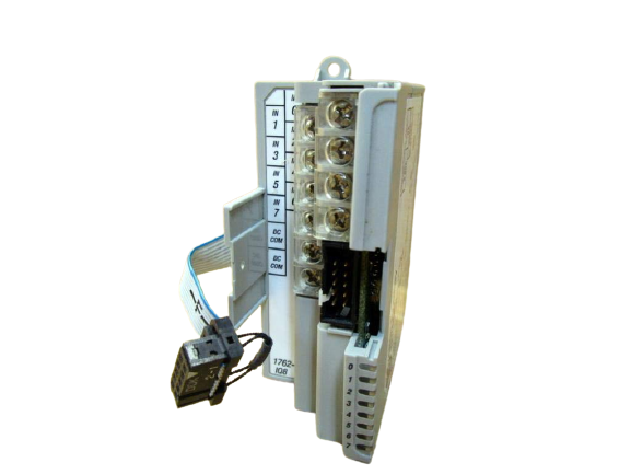 ALLEN BRADLEY 1762-IQ8 INPUT MODULE 