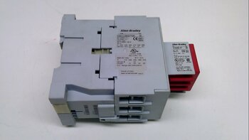 ALLEN BRADLEY 100S-C60DJ14C 60 AMP SAFETY CONTACTOR 