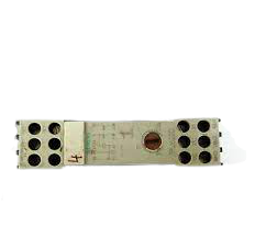 SIEMENS 7PU6-220-7NN20 TIME RELAY