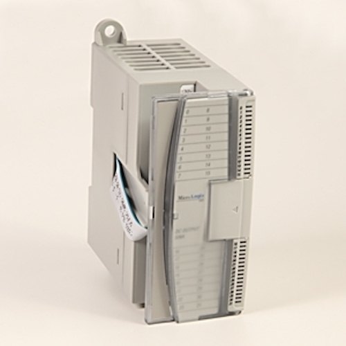 ALLEN BRADLEY 1762-OA8 MODULE
