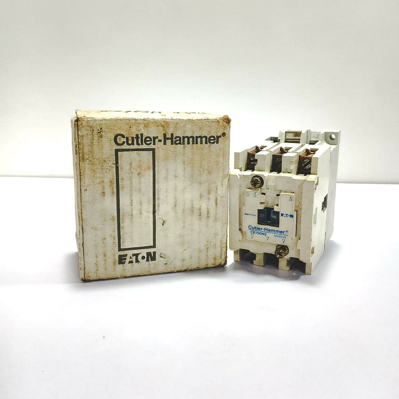 CUTLER HAMMER CE15GN3 37AMP 3POLE CONTACTOR (Without Coil)