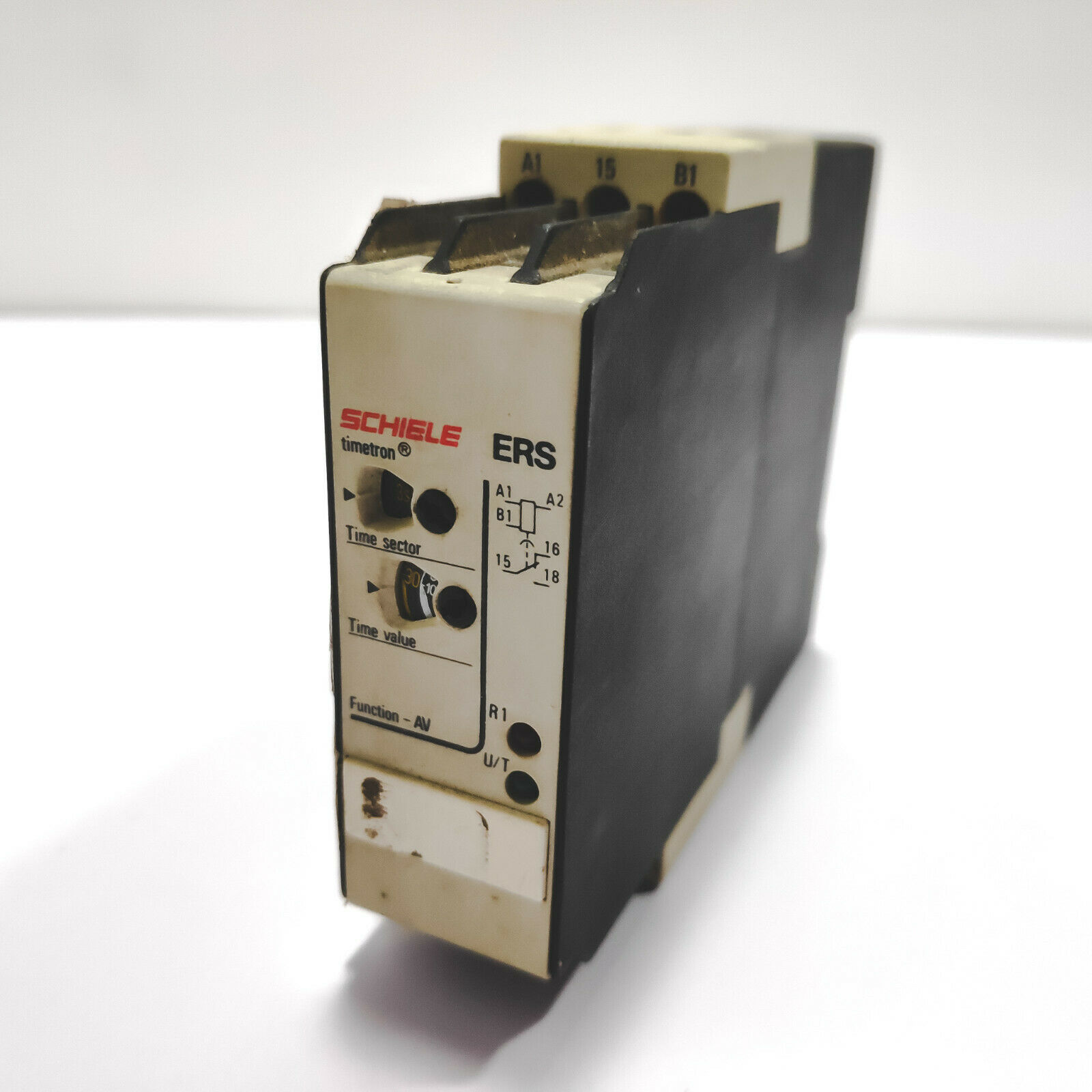 ABB 2.430.102.01 ON-DELAY .05SEC-300HR TIMER RELAY