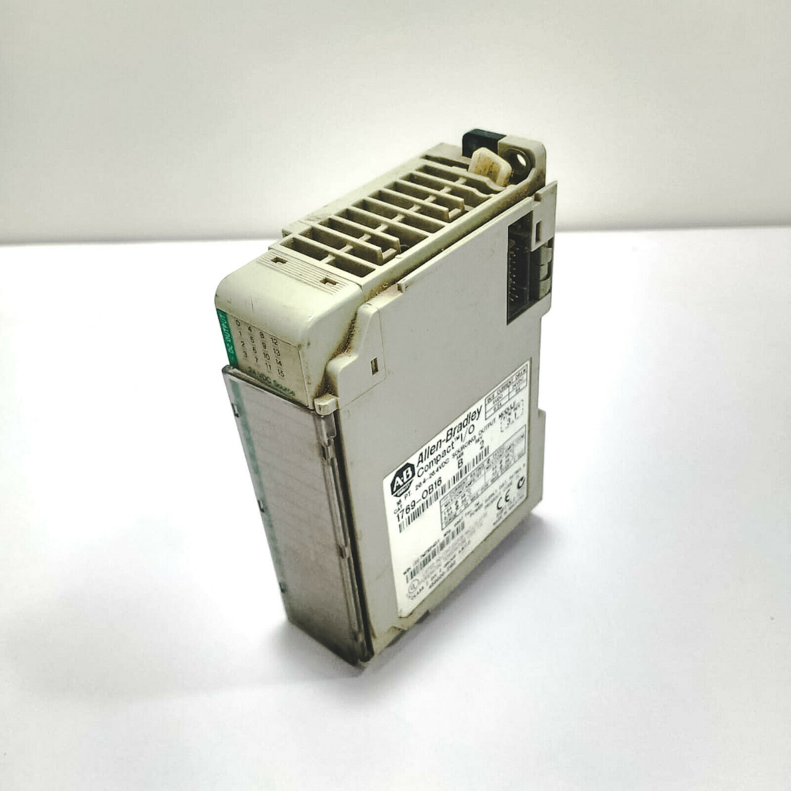ALLEN BRADLEY 1769-OB16 16 POINT DIGITAL OUTPUT MODULE