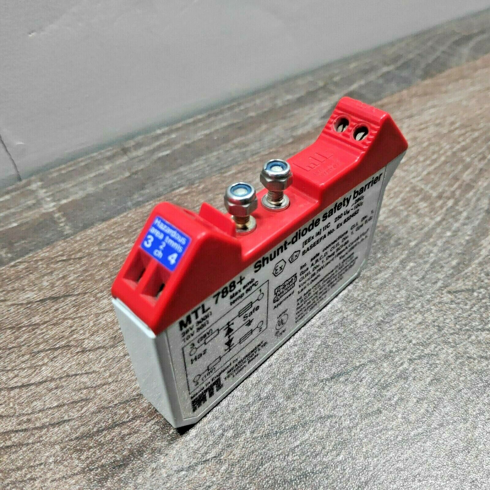 MTL MTL788+ SHUNT DIODE SAFETY BARRIER 28 VOLT +VE 300OHM 10 VOLT 50OHM RETURN -VE ALSO