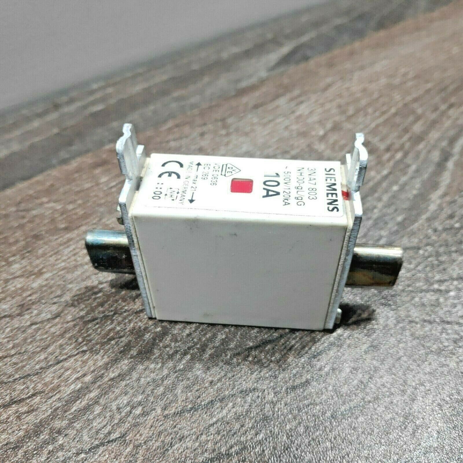 SIEMENS 3NA7 803 10A LV HRC FUSE LINK