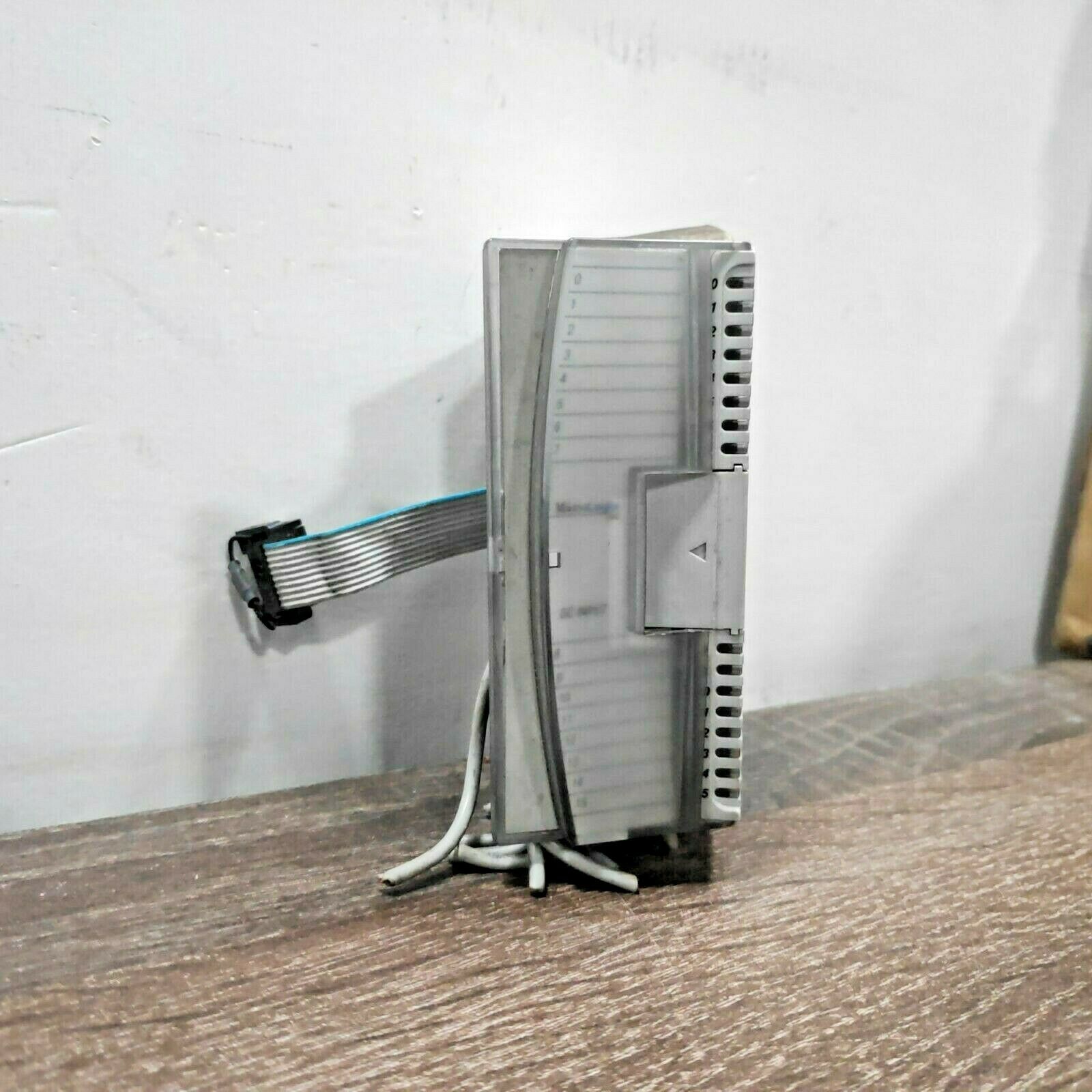 ALLEN BRADLEY 1762-IQ16 SER.A REV.A 16 POINT INPUT MODULE