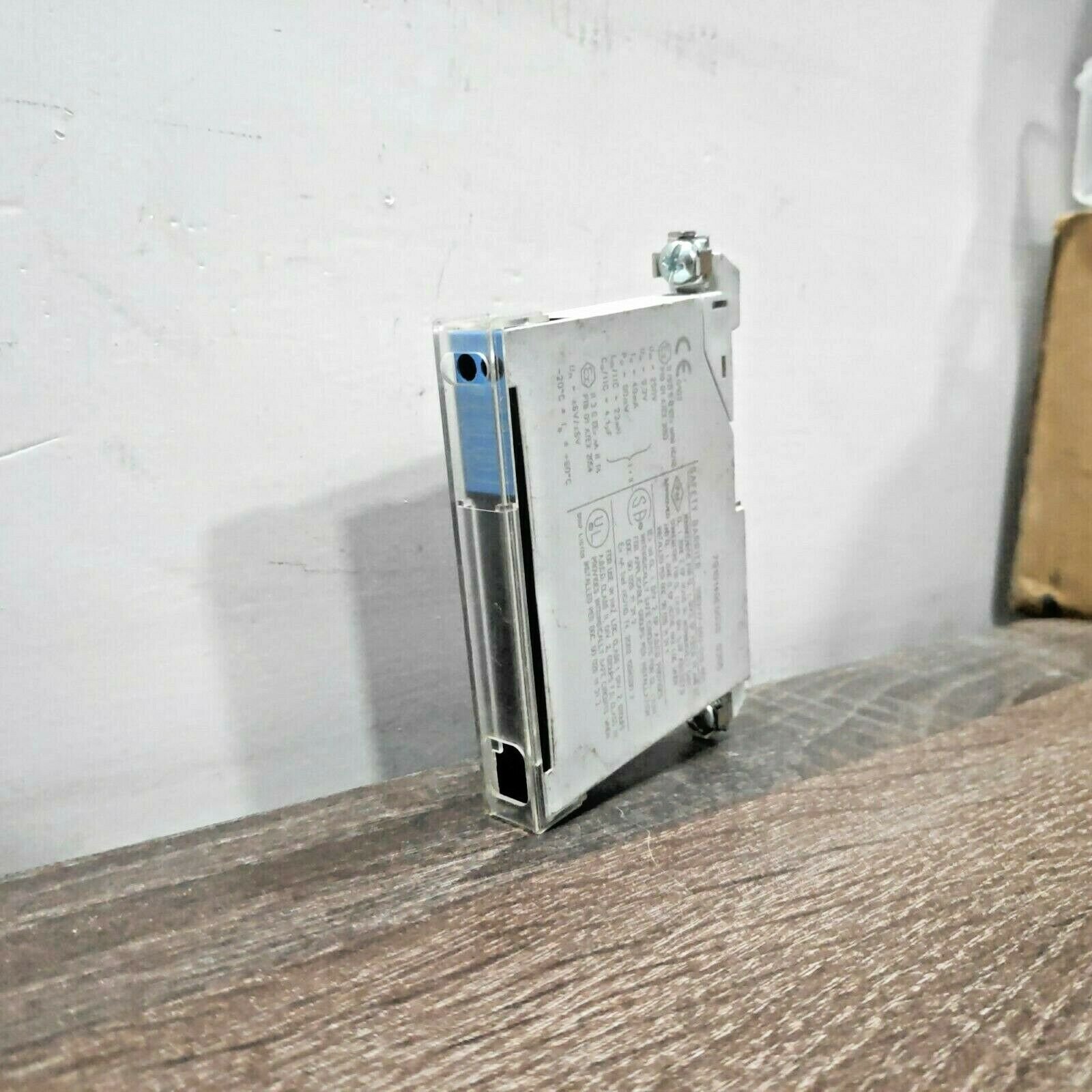 STAHL 9002/77-093-040-001 DUAL CHANNEL AC/ DC POLARITY SAFETY BARRIER