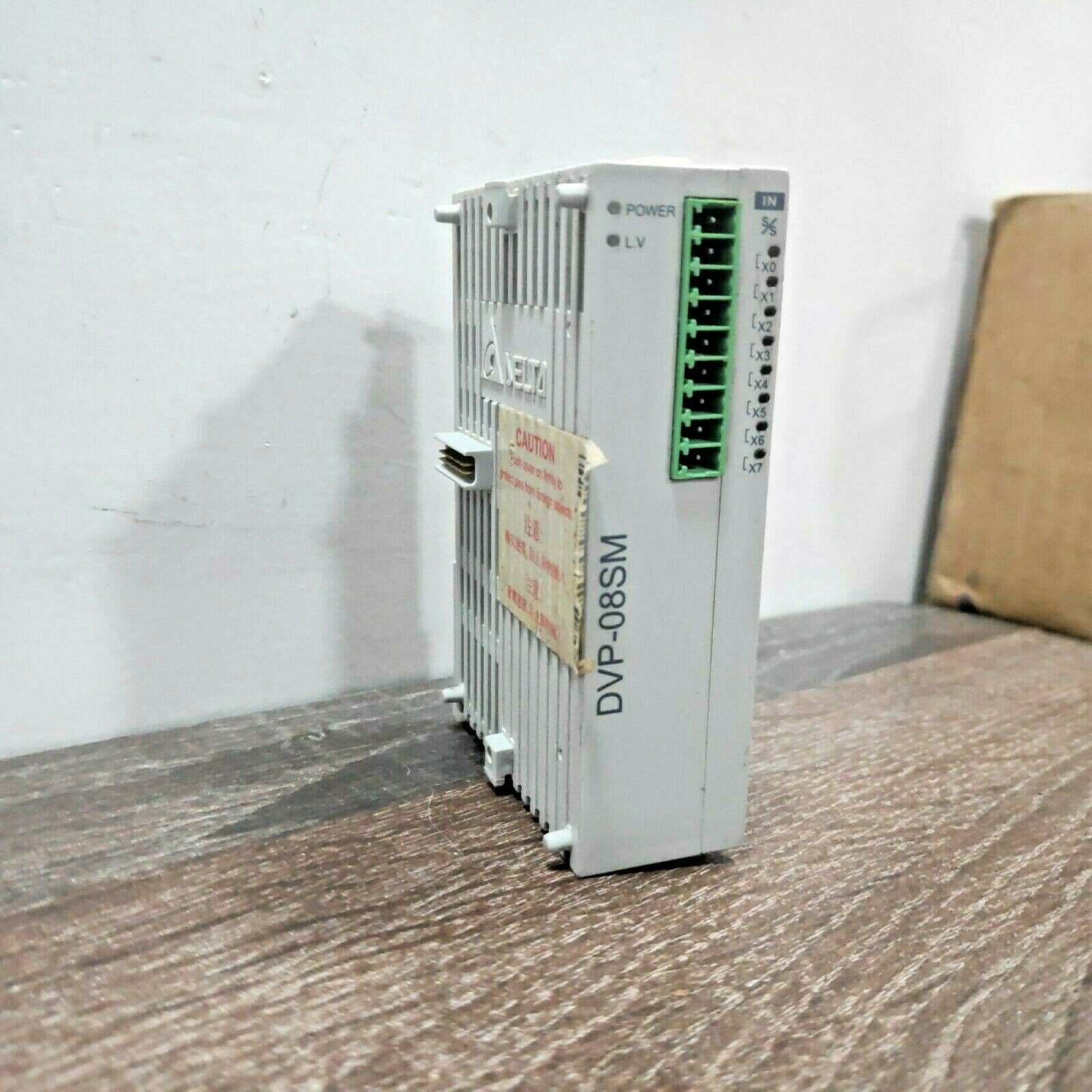 DELTA DVP08SM11N 8 DC INPUT MODULE