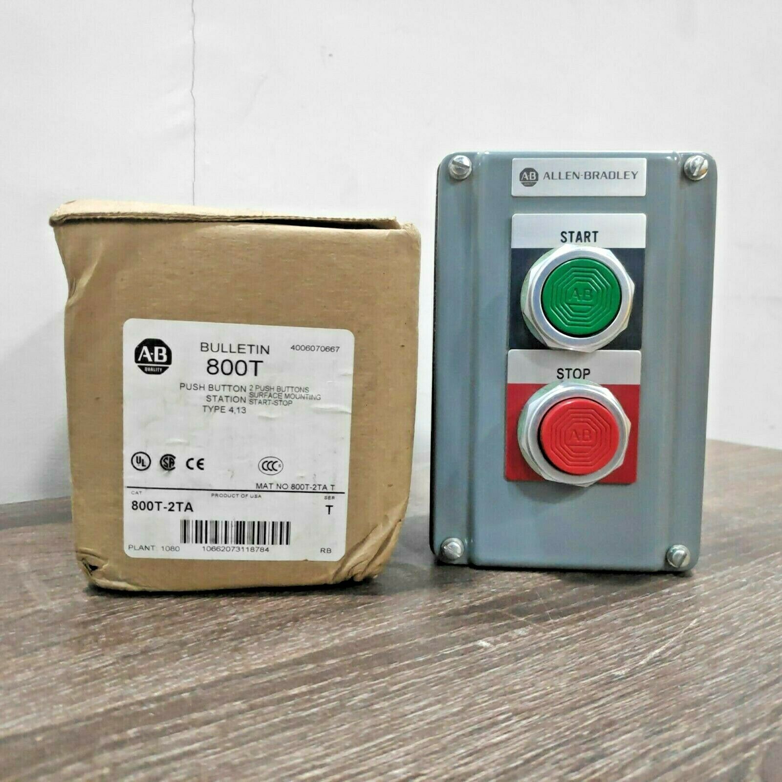 ALLEN BRADLEY 800T-2TA SER.T START-STOP PUSH BUTTON STATION