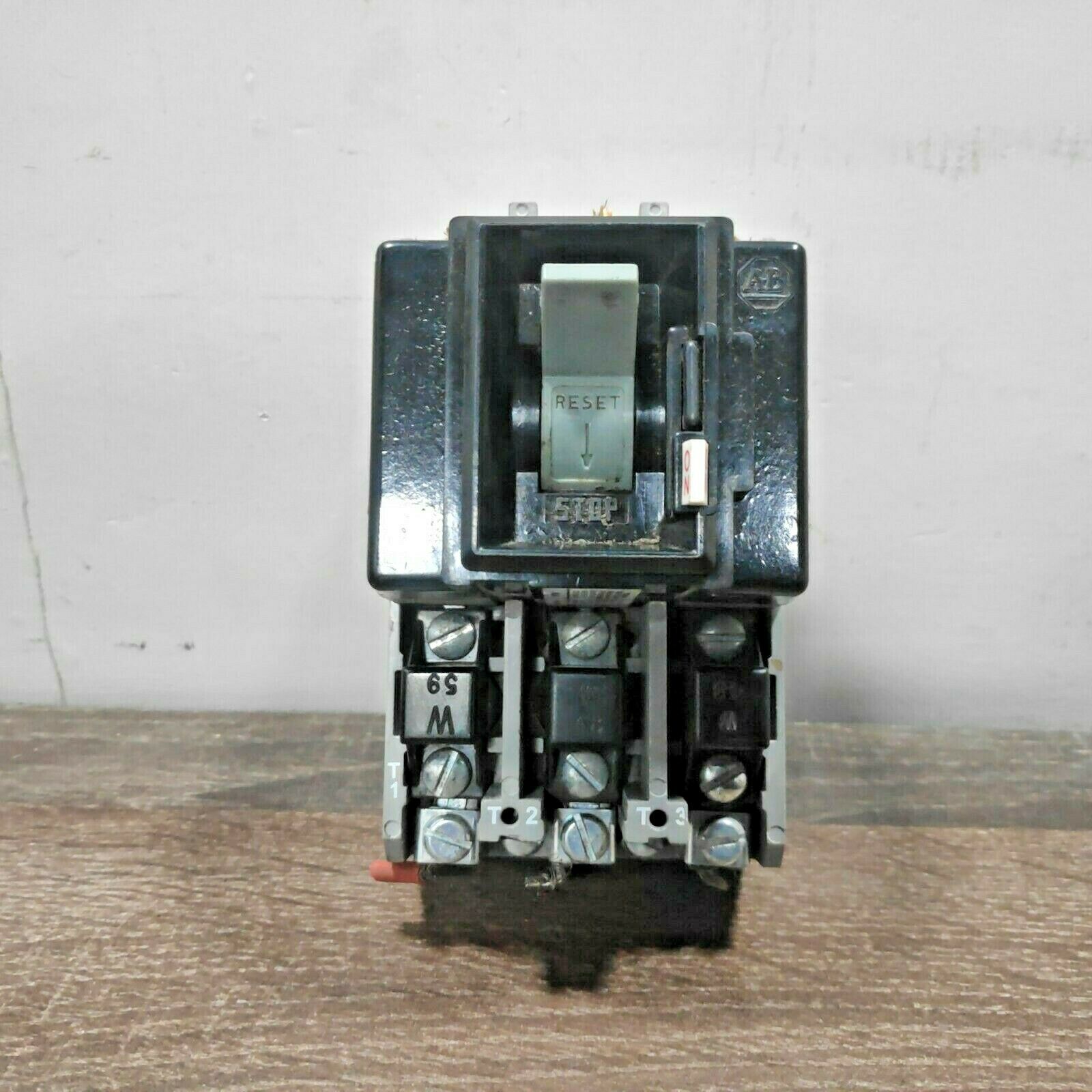 ALLEN BRADLEY 609T-BOW SER.G NEMA 1 MANUAL STARTING SWITCH