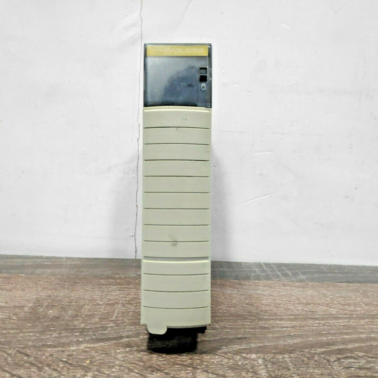 ALLEN BRADLEY 1756-OF6CI SER.A CONTROLLOGIX ANALOG OUTPUT MODULE