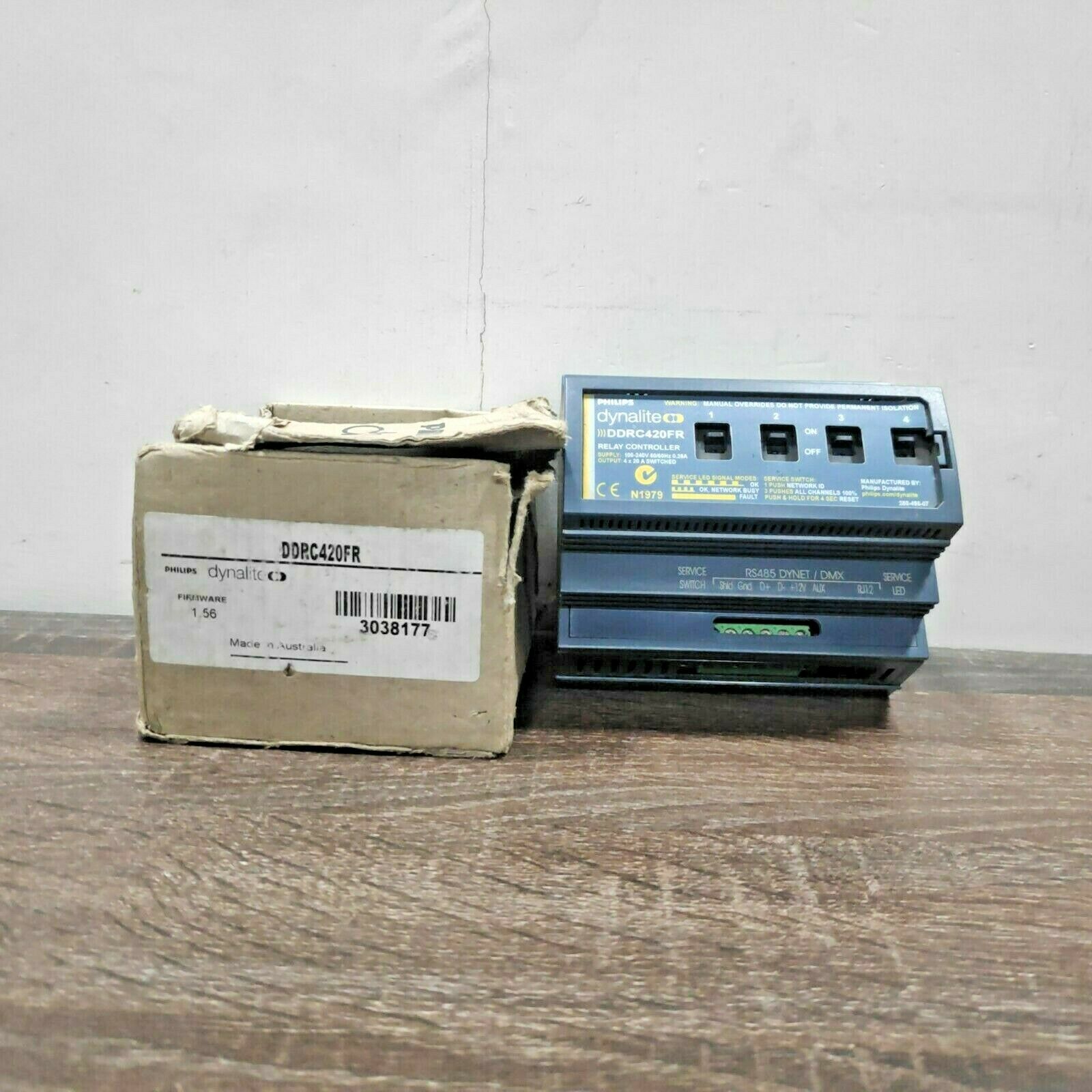 PHILIPS DYNALITE DDRC420FR RELAY CONTROLLER / LIGHTING FEED-THROUGH POWER CIRCUIT 4 CHANNEL 20 AMP MAX 300 / 400 VAC MAX 12 VDC DIN MOUNT FOR ROBUST CONTROL OF SWITCHED LOADS UP TO 20 AMP