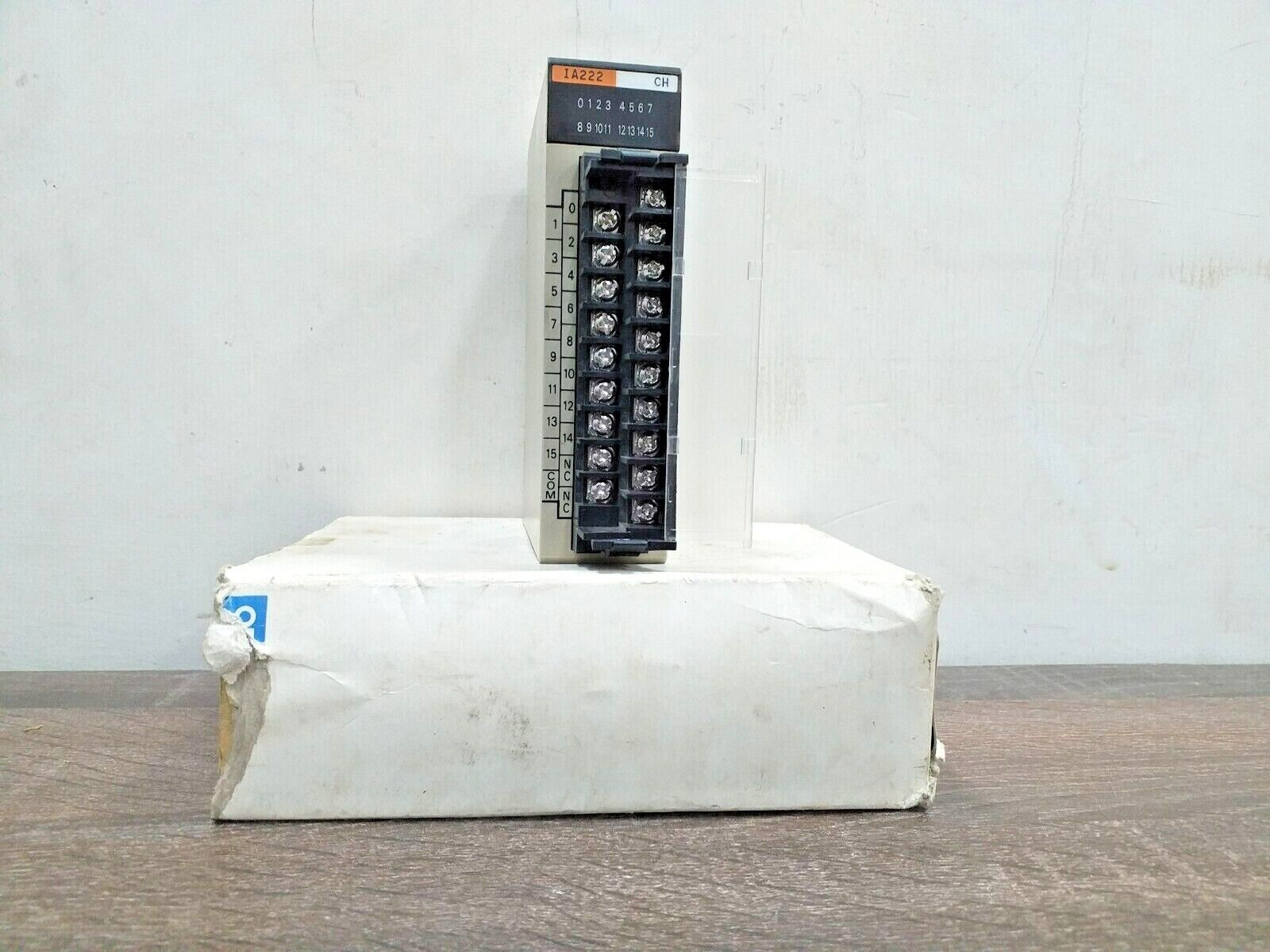 OMRON C200H-IA222 SYSMAC C200H INPUT MODULE