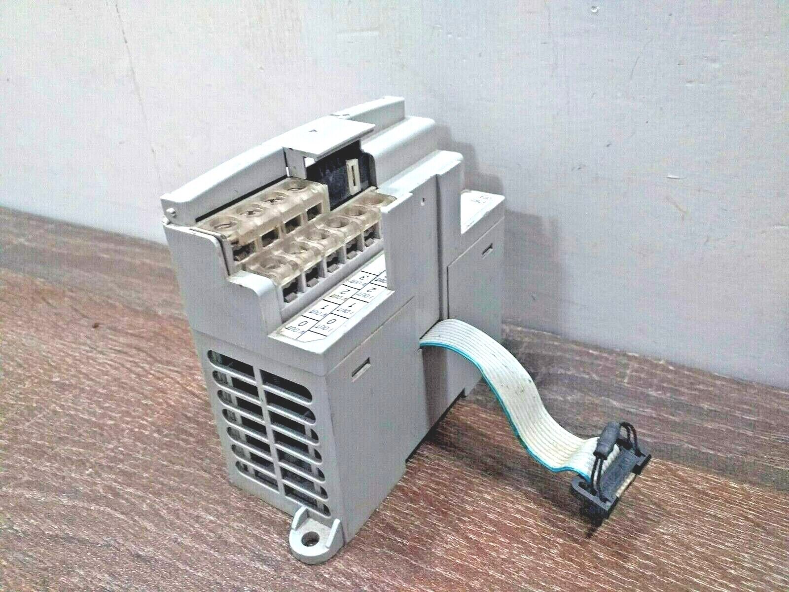 ALLEN BRADLEY 1762-OF4 SER.A MICROLOGIX ANALOG OUTPUT MODULE