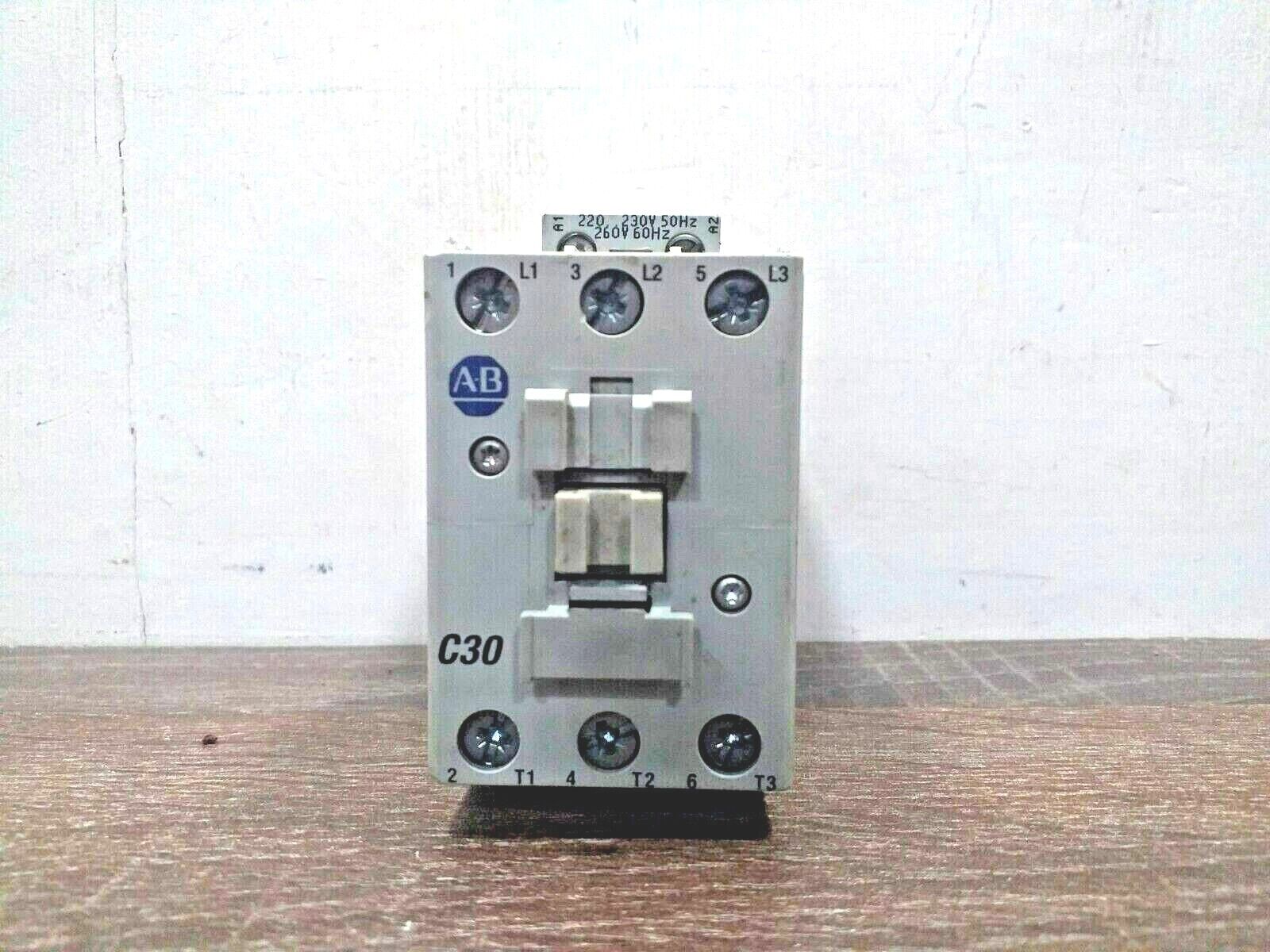 ALLEN BRADLEY 100-C30*00 SER.C CONTACTOR