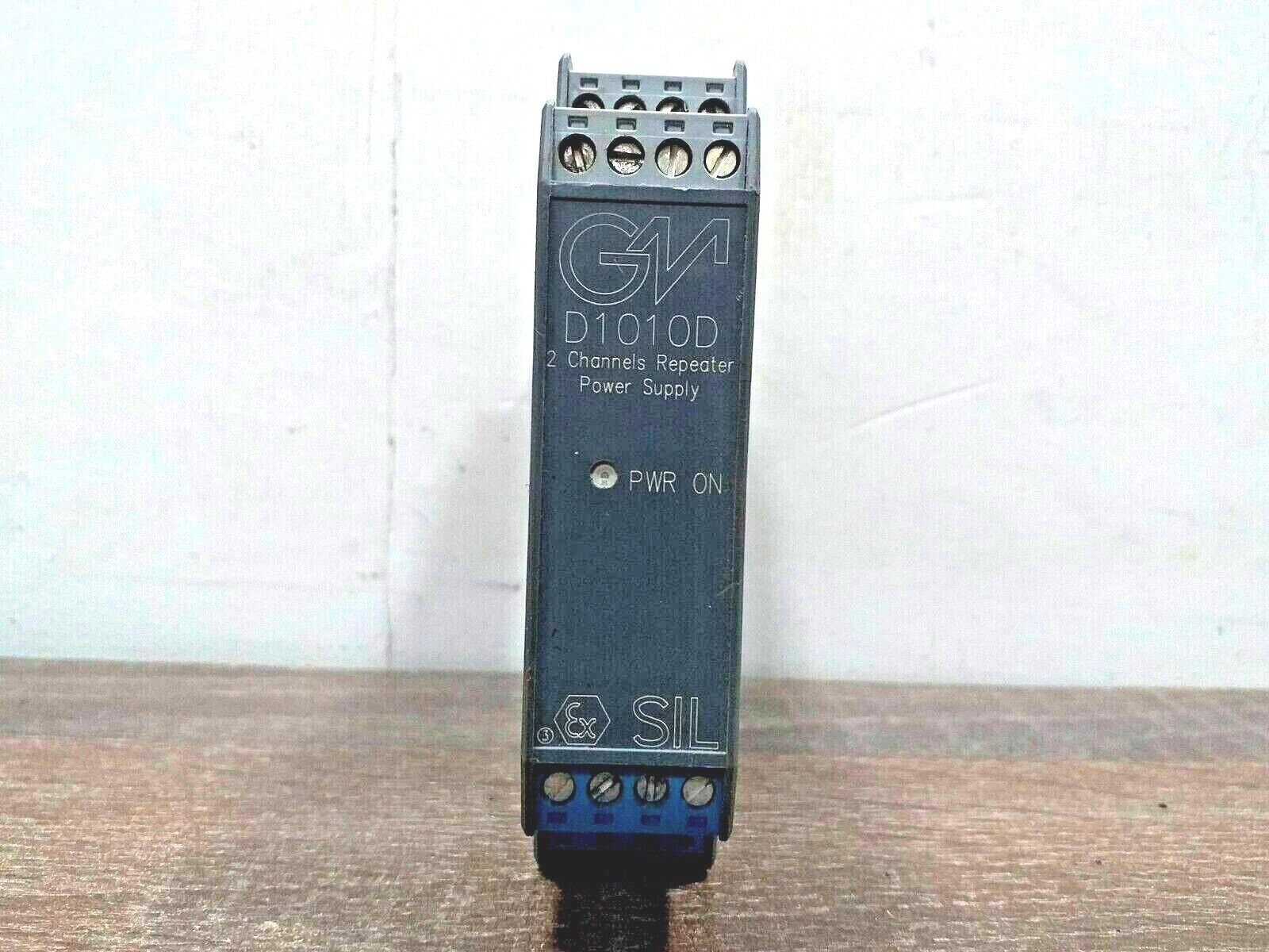 GM INTERNATIONAL D1010D/B