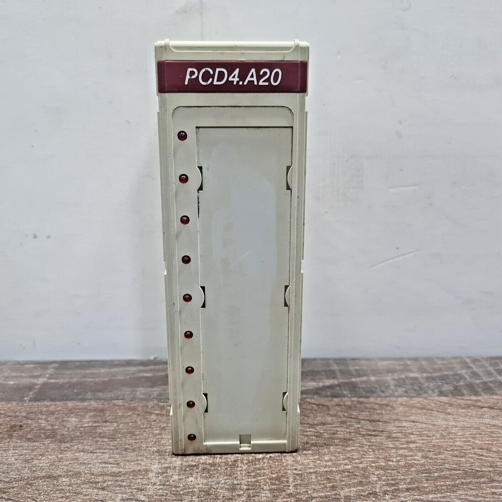 USED | SAIA BURGESS PCD4.A200 VER.B (PCD4.A20) DIGITAL OUTPUT MODULE 24VDC 250VAC