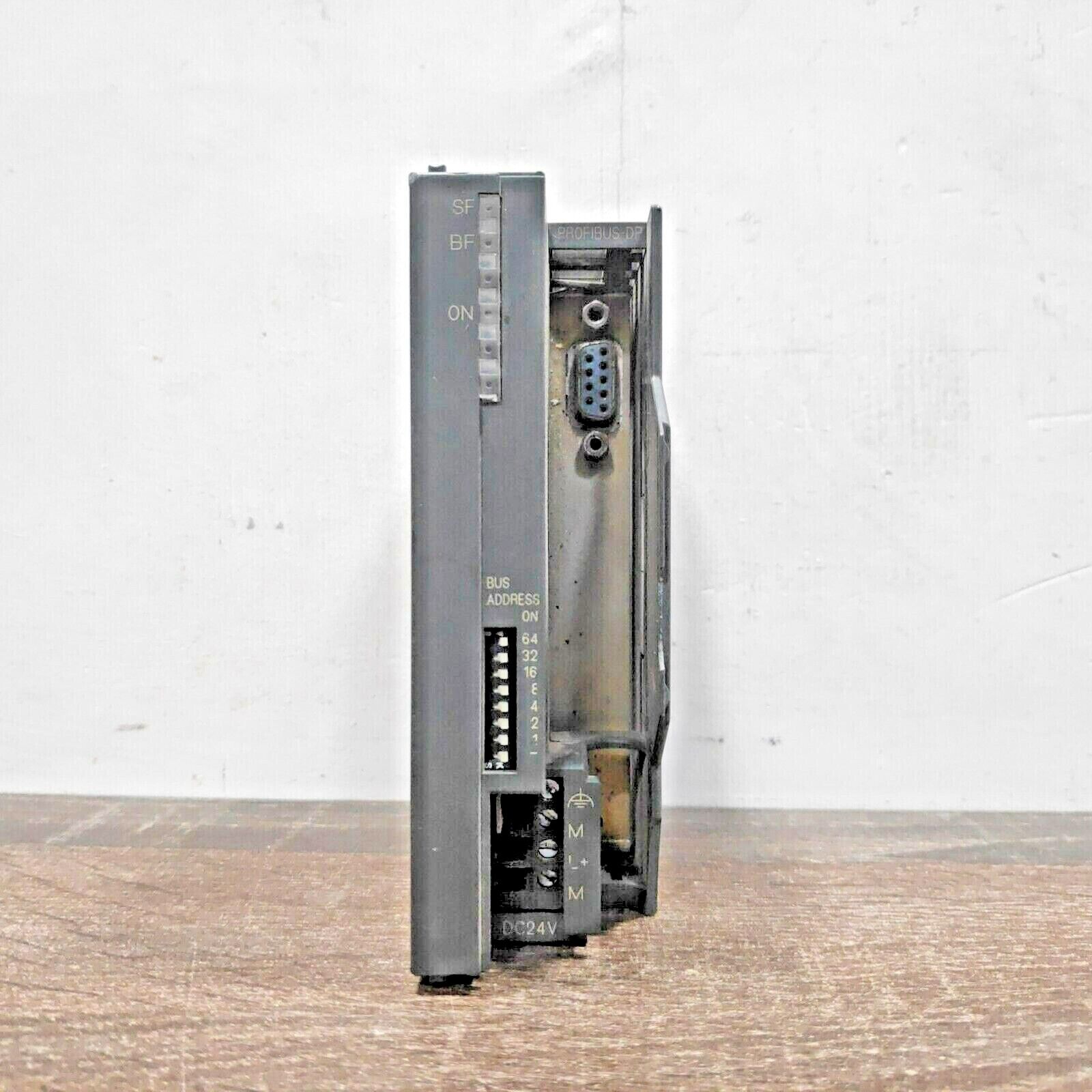 SIEMENS 6ES7153-1AA03-0XB0 SIMATIC DP
