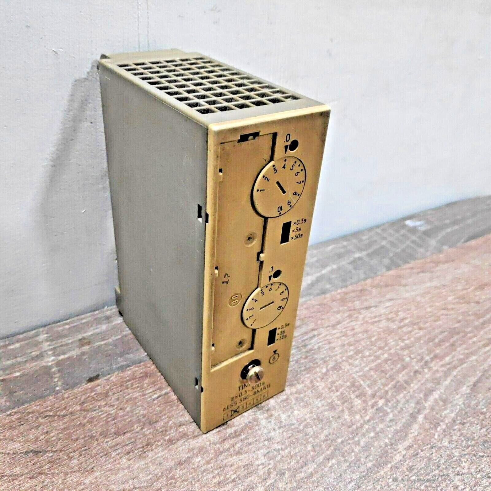 SIEMENS 6ES5380-8MA11 PLC TIMING MODULE 2 POINT 0.3-300 SECOND