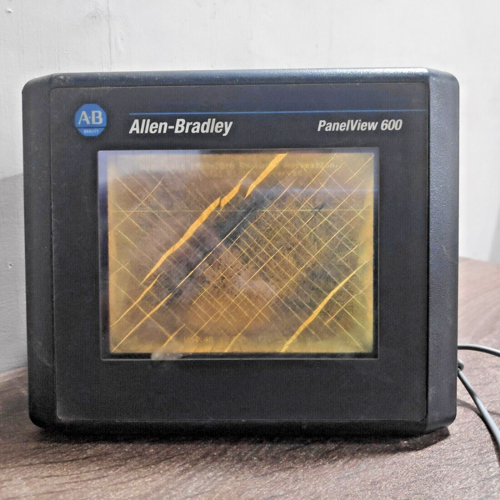 ALLEN BRADLEY 2711-T6C5L1 SER.B