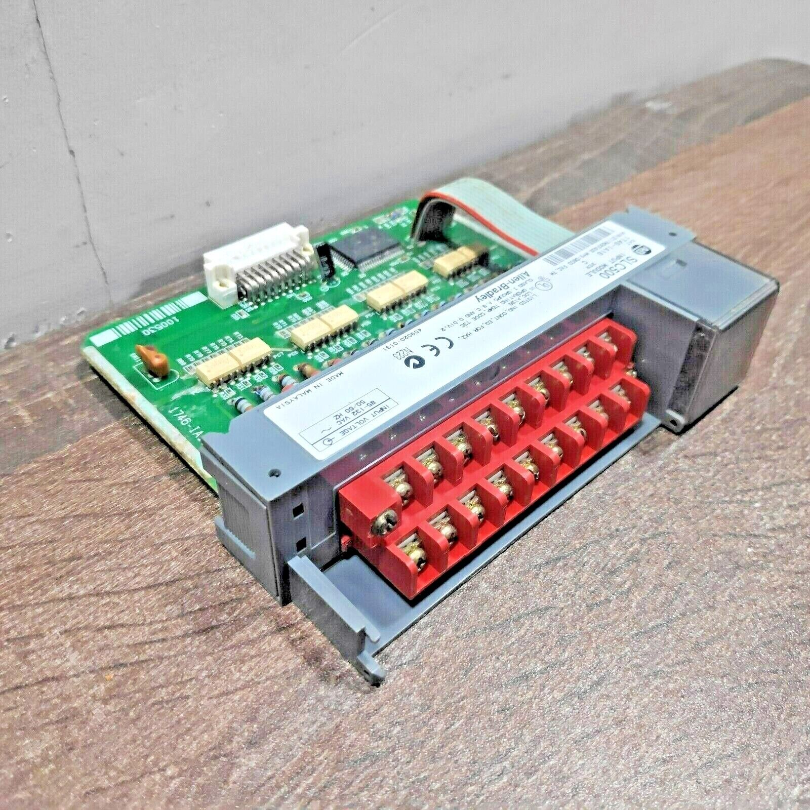 ALLEN BRADLEY 1746-IA16 SER.B SLC 500 16 POINT DIGITAL INPUT MODULE 16 INPUTS 110-120 VAC 50/60 HZ 85 MA @ 5 V