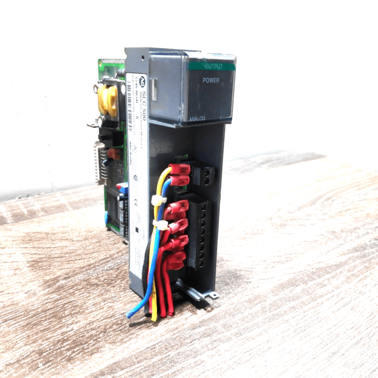 ALLEN BRADLEY 1746-NO4I SER.A SLC 500