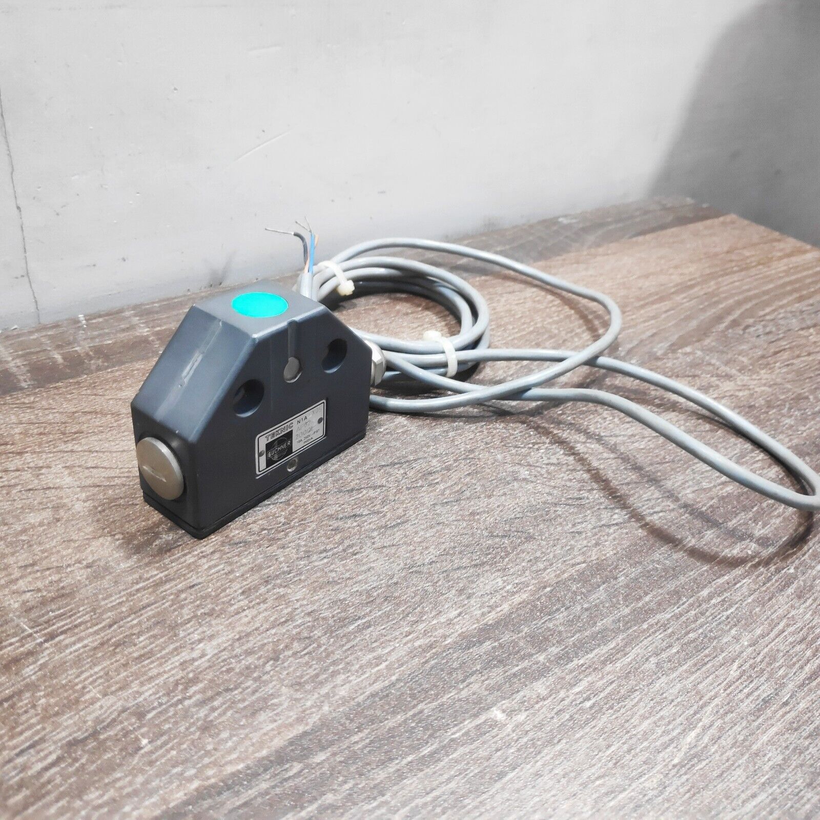 Teknic Euchner X05AP024 2000L