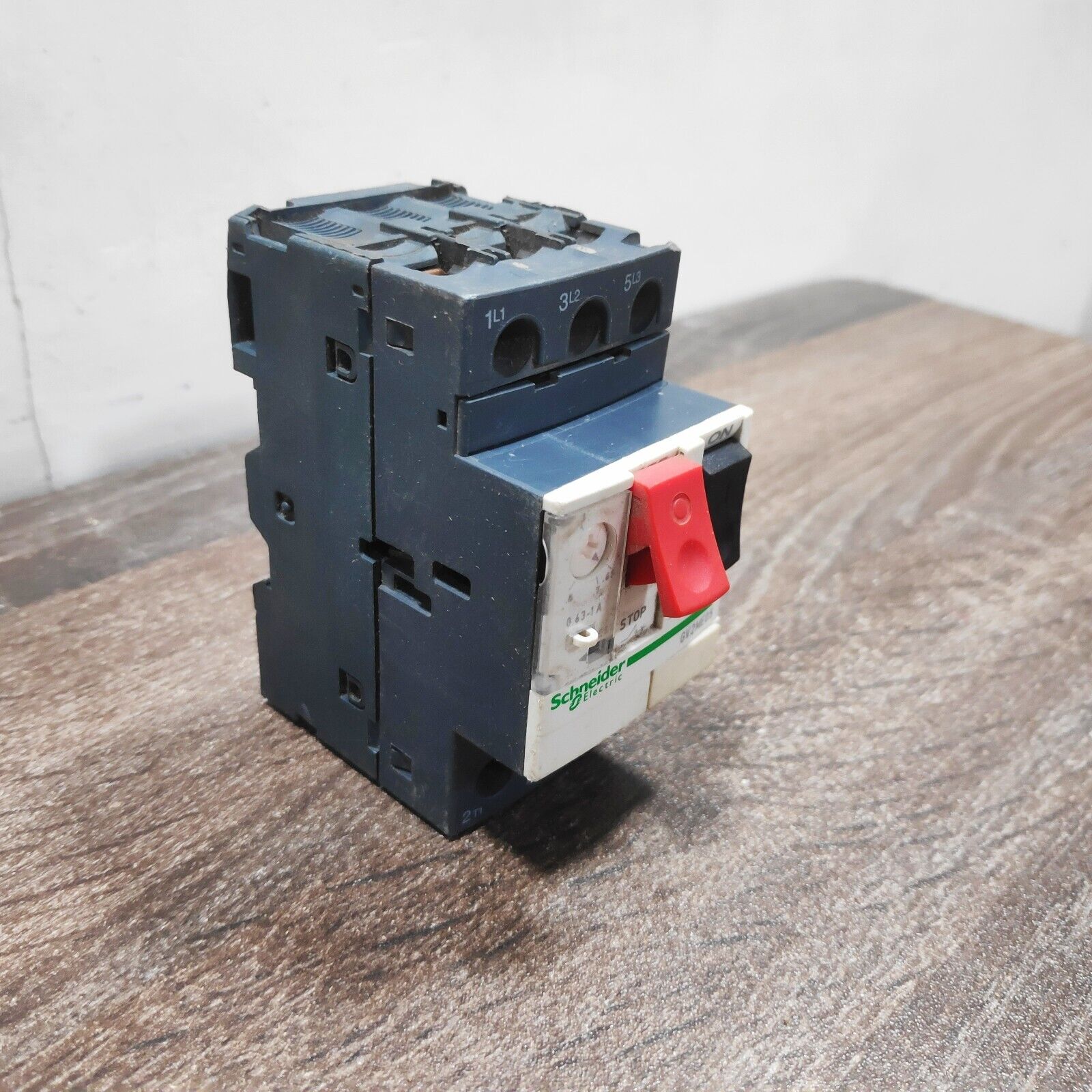 Schneider Electric Telemecanique GV2ME05 - Motor Circuit Breaker
