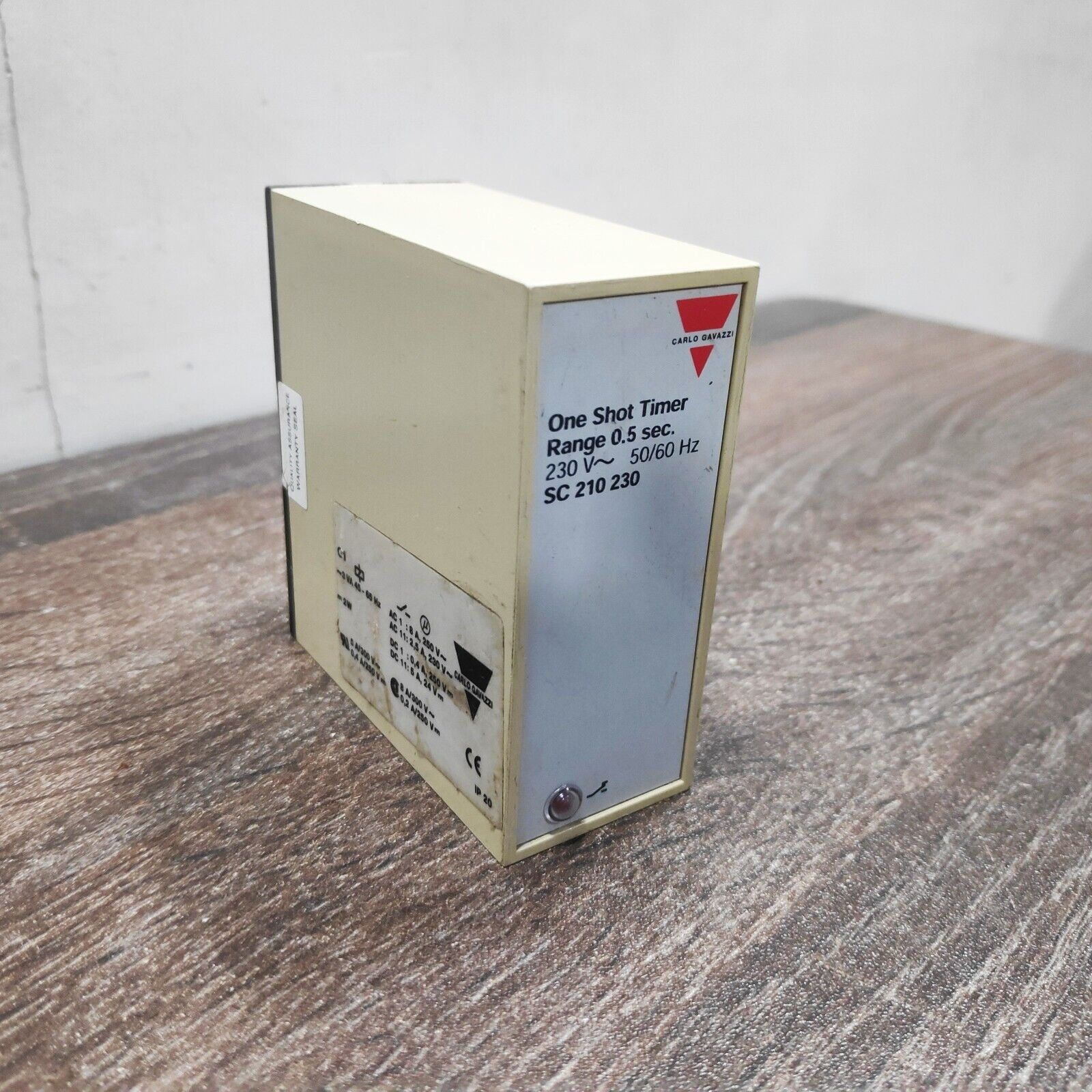 CARLO GAVAZZI SC-210-230  RELAY CURRENT LEVEL