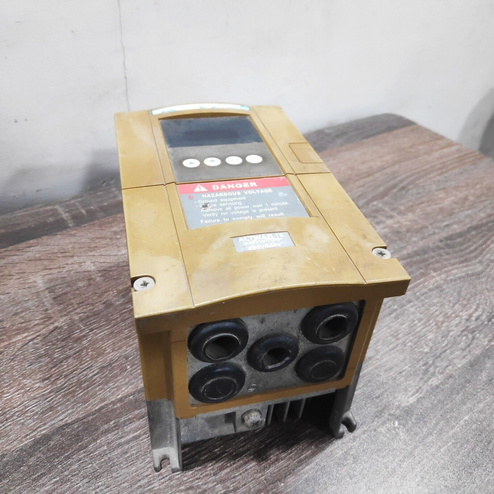 TELEMECANIQUE ATV18U09M2