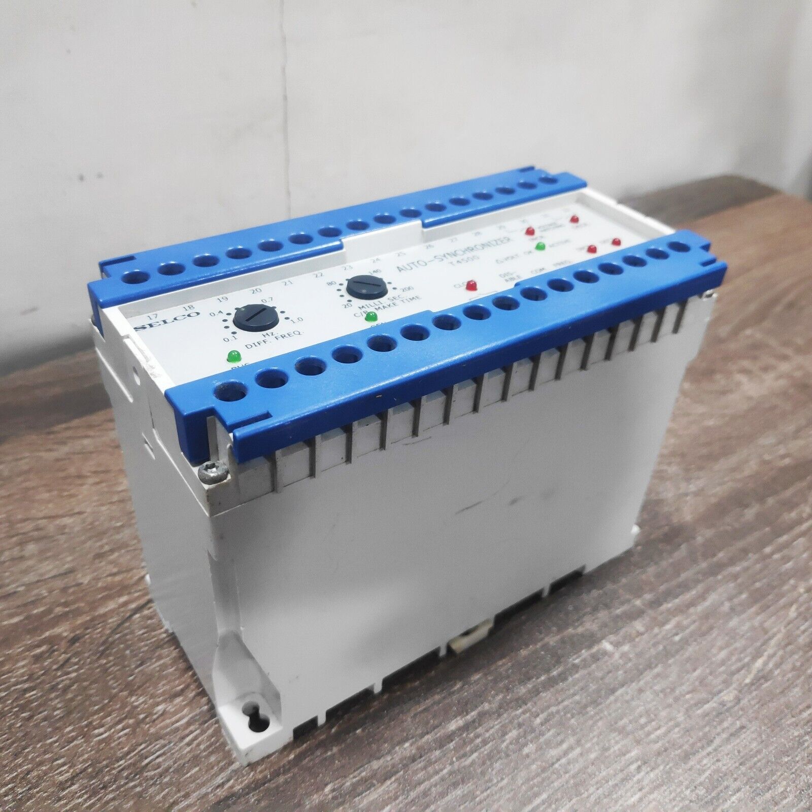 SELCO T4500-01