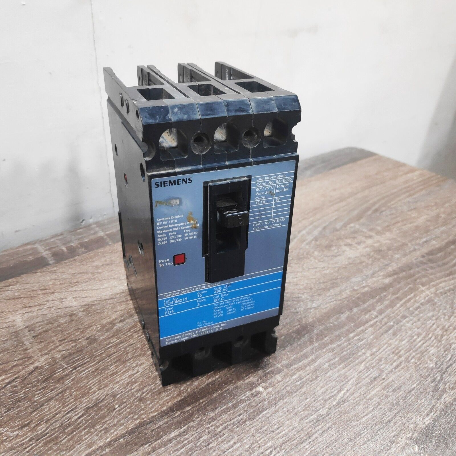 Siemens ED43M015 - 3 Pole Breaker