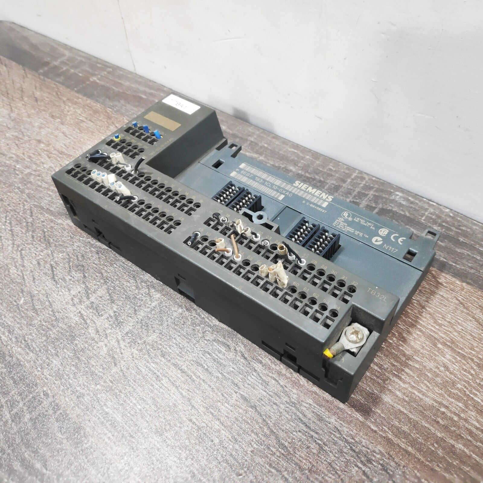 Siemens 6ES7193-1CL10-0XA0 - Terminal Block