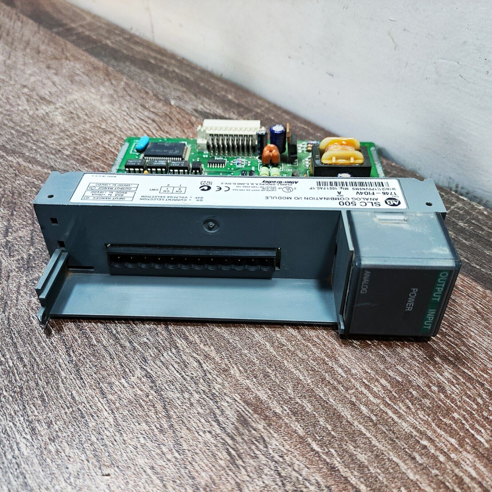 ALLEN BRADLEY 1746-FIO4V SER.A
