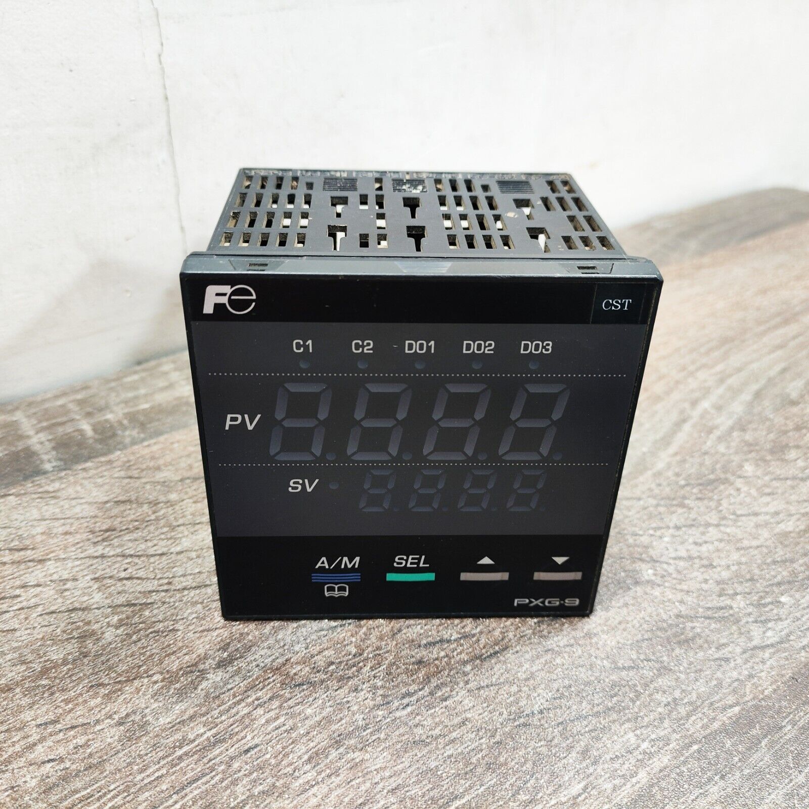 FUJI ELECTRIC PXG9EYY1-FYY00 PXG SERIES TEMPERATURE CONTROLLER