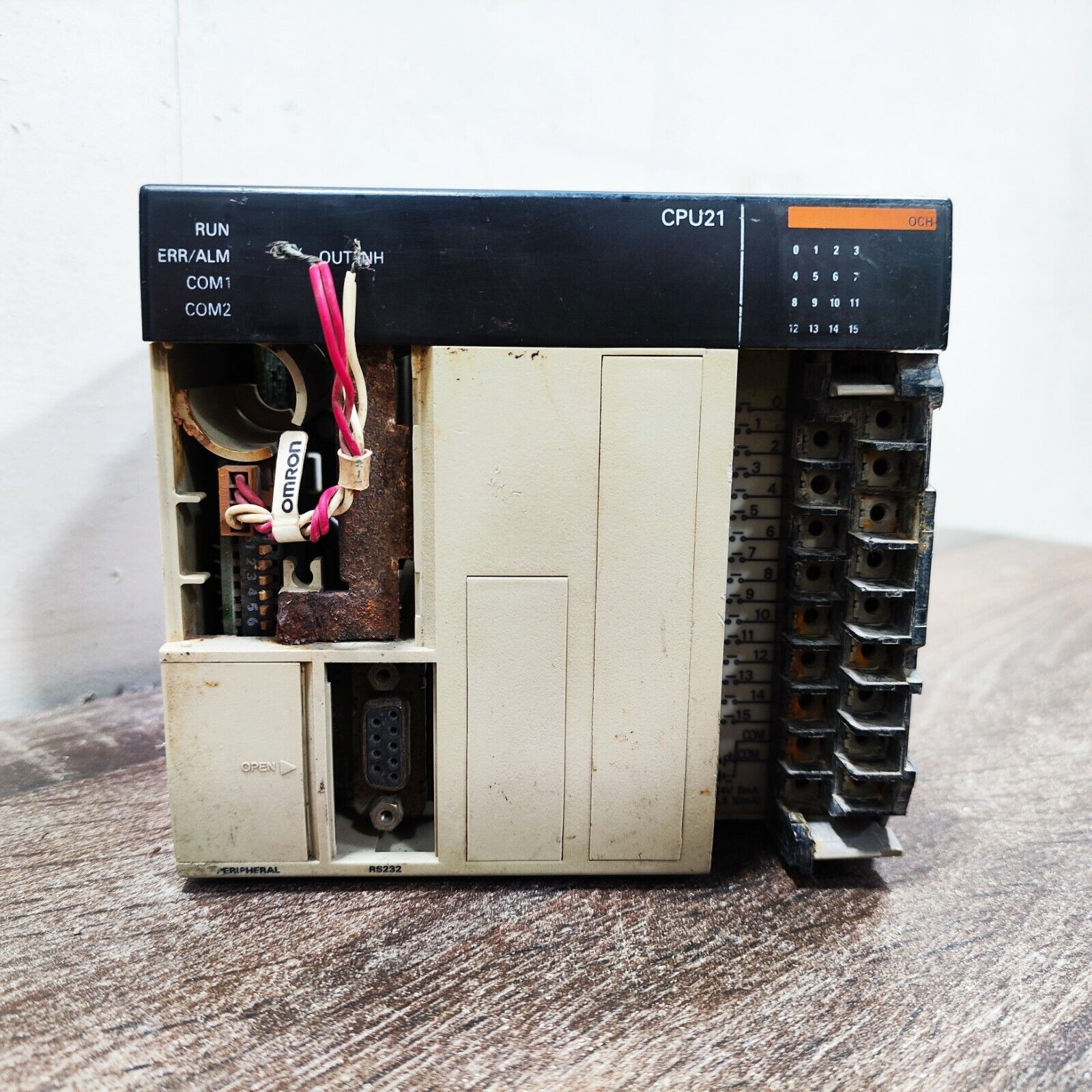 OMRON CQM1-CPU21-E SYSMAC PLC CPU MODULE