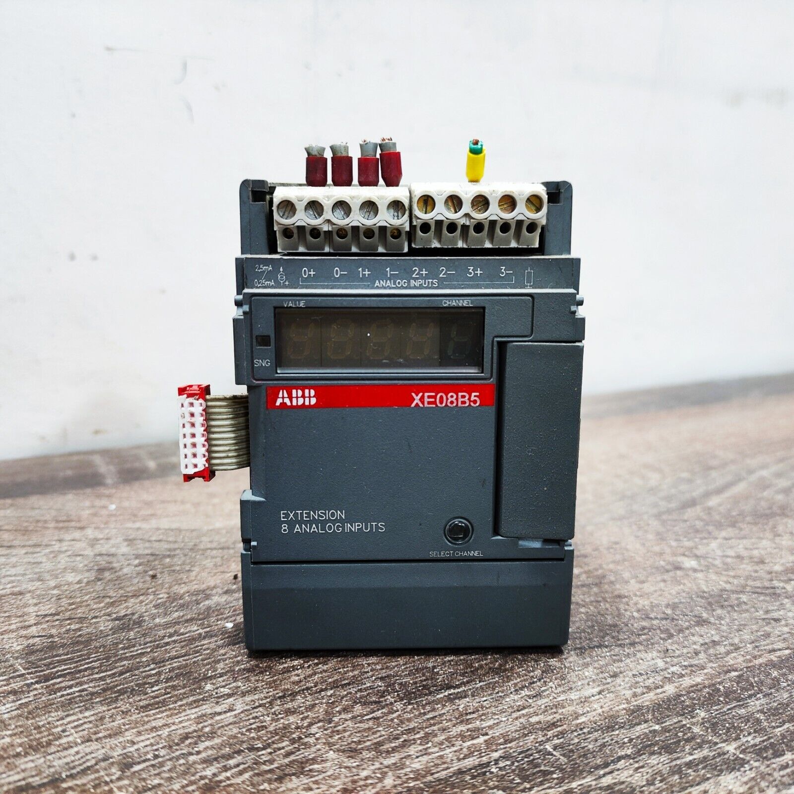 ABB 1SBP260106R1001 XE08B5