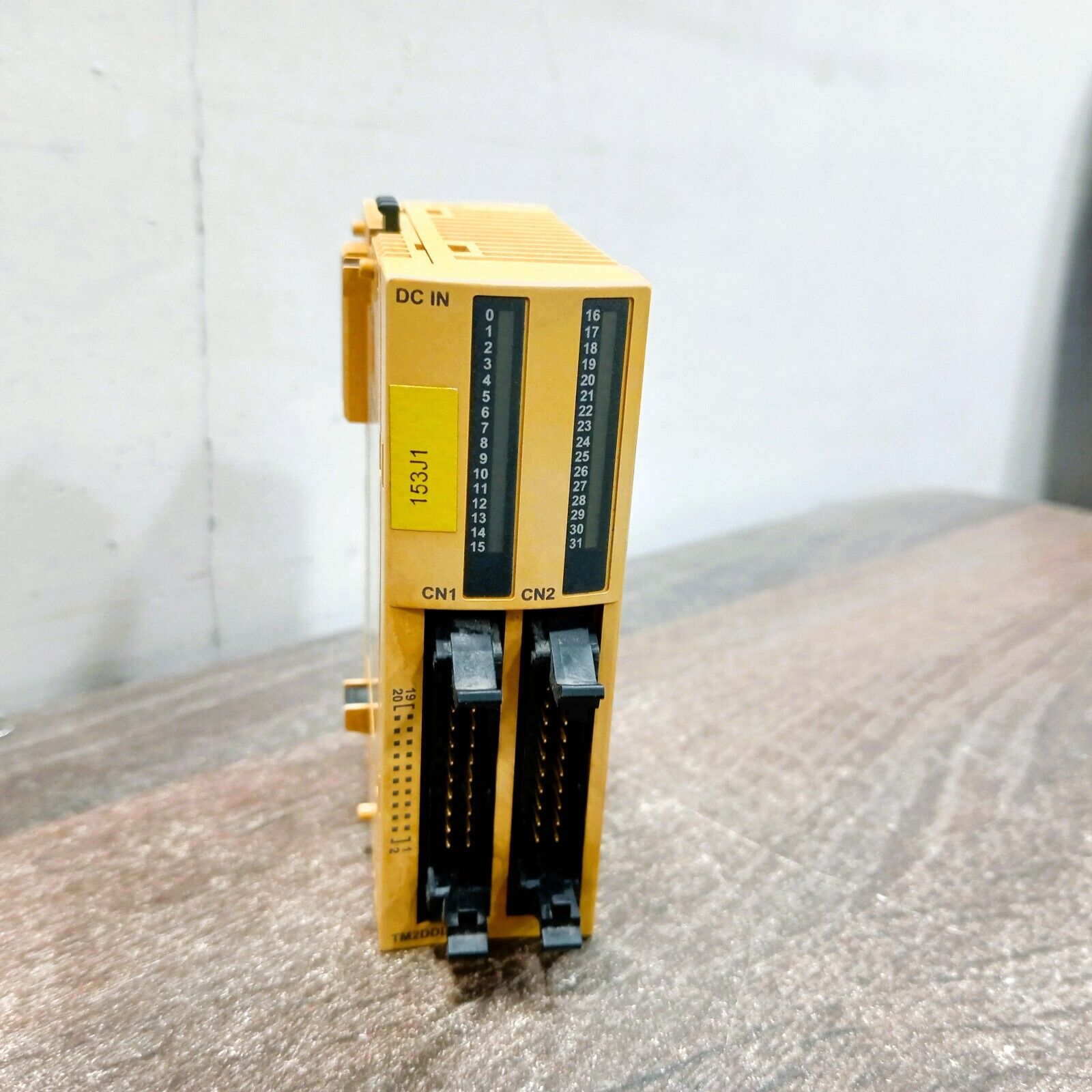 SCHNEIDER TM2DDI32DK MODICON EXPANSION MODULE 32 IN DC HE10 CNTR