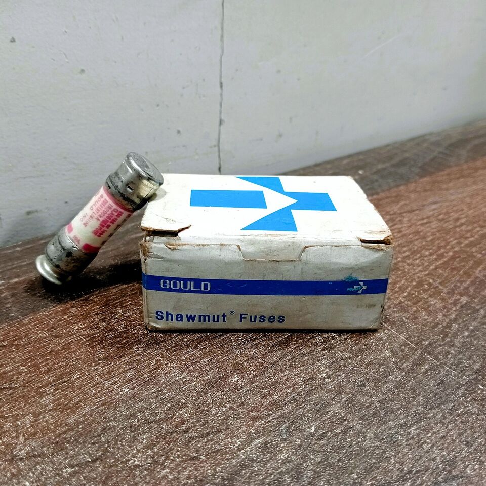 SHAWMUT TR10R CURRENT LIMITING FUSE TR-R SERIES TIME DELAY NON-INDICATING CLASS RK5 10 AMP 250 VAC 160 VDC