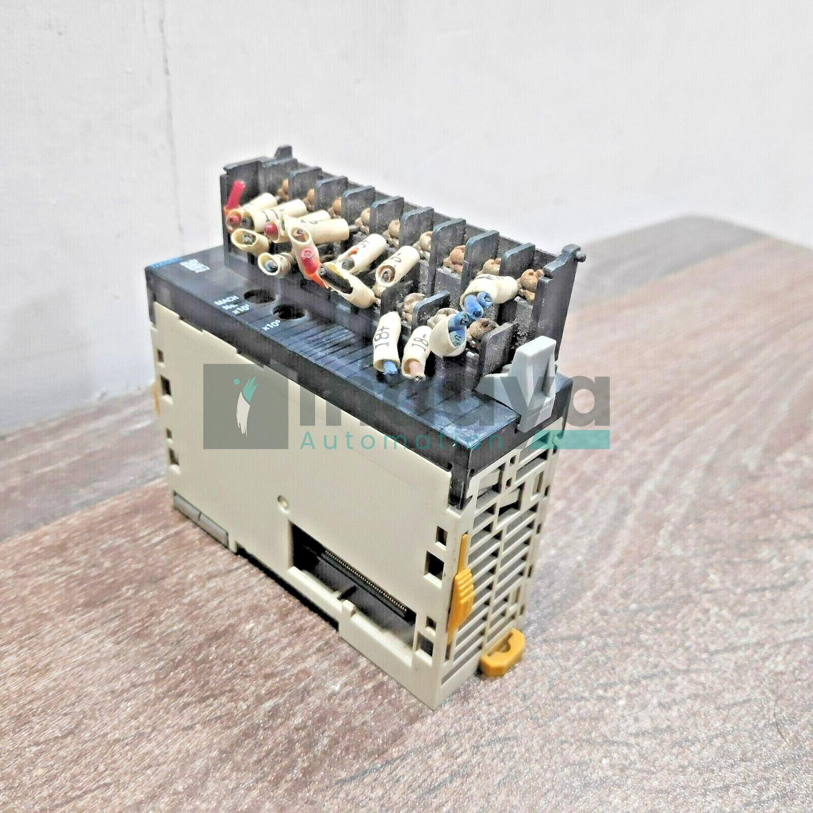 OMRON CJ1W-DA08C
