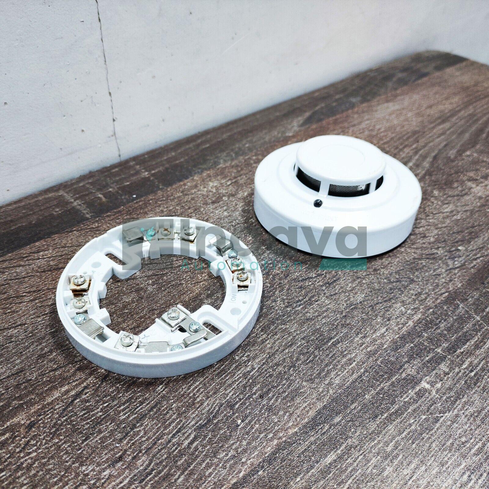 SENTEK SD119-4 PHOTOELECTRIC SMOKE DETECTOR WITH BASE