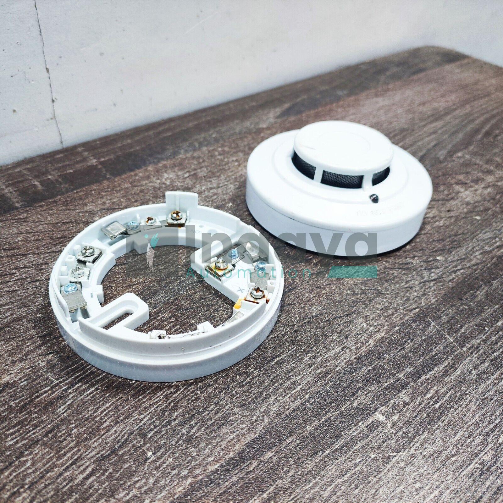 SENTEK SD119-G-4 PHOTOELECTRIC SMOKE DETECTOR WITH BASE