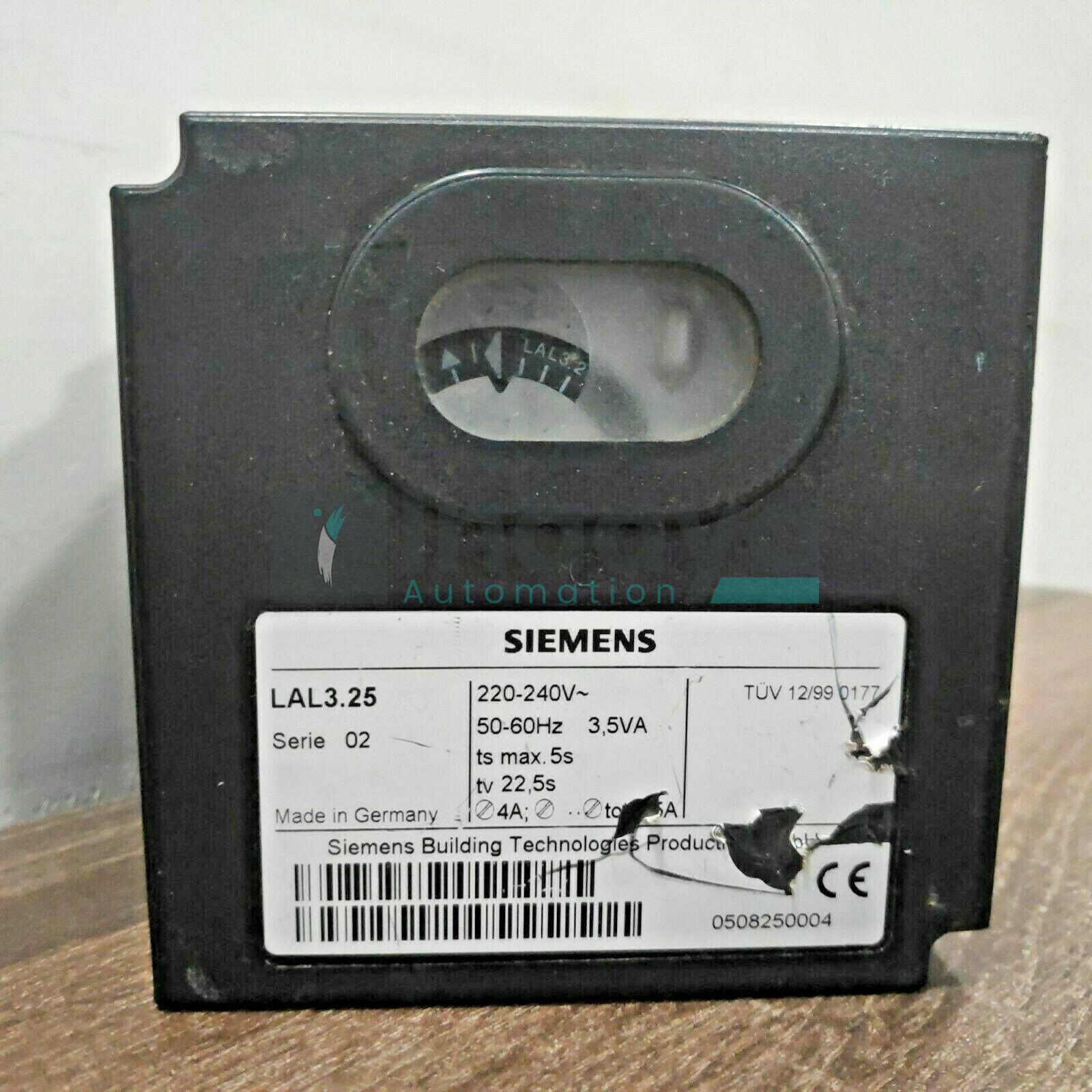 SIEMENS LAL3.25 OIL BURNER CONTROL